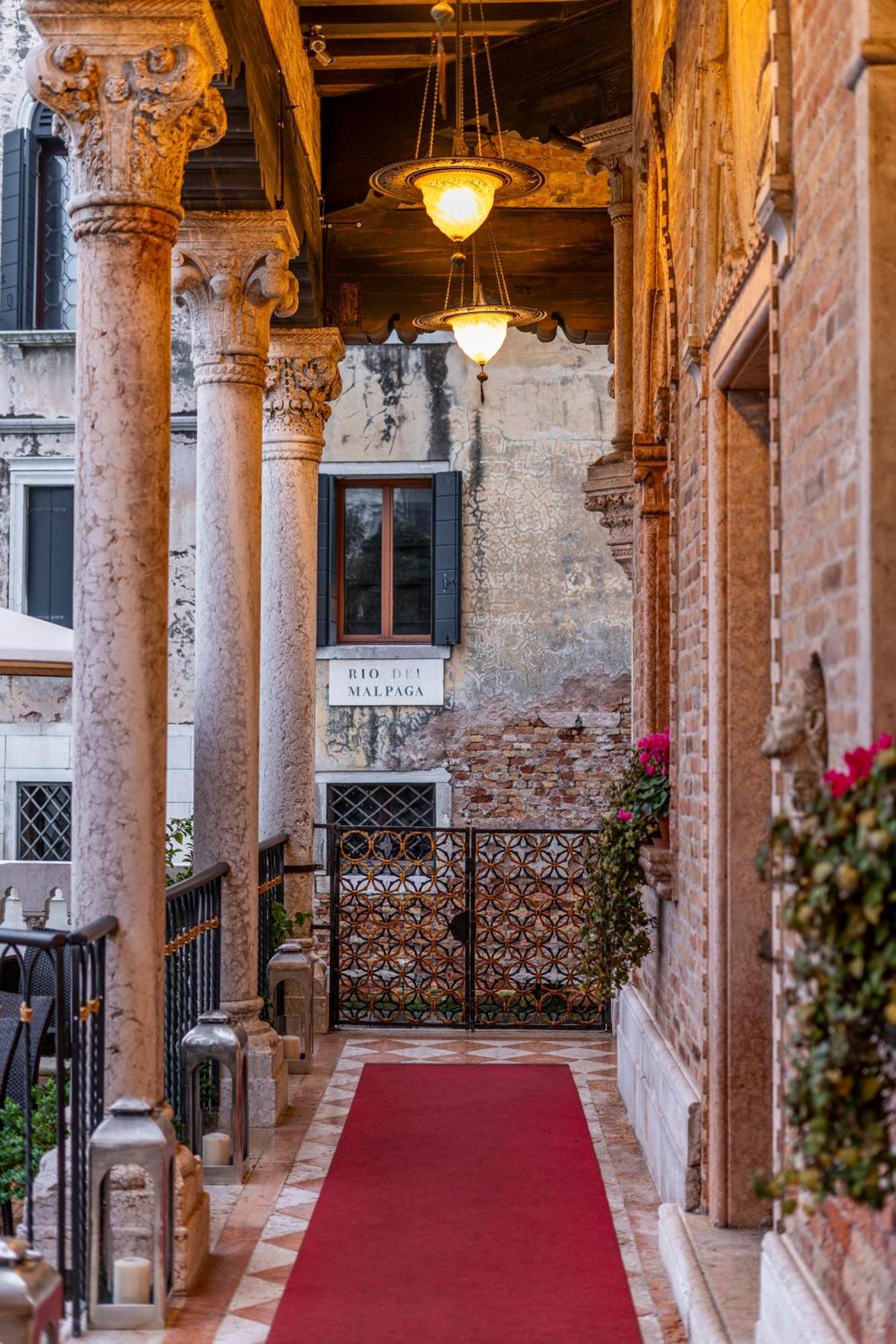 Palazzo Stern Hotel 4*