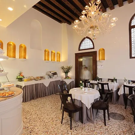 Hotel Palazzo Stern 